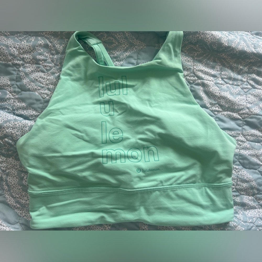 Lululemon Women’s Sports Bra
